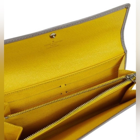 Authentic LV Grey Sarah Long Wallet - Picture 2 of 3